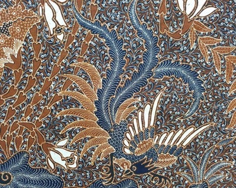 Vintage Indonesian Java Batik Tulis Textile, Javanese Indigo and Sogan Sarong, Classic Bird Solo Design