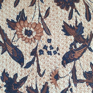 Vintage Indonesian Banyumas Batik Tulis Fabric, Java Sarong Textile, Boho Handmade Wrap, Ethnic Bird Wall Cloth image 5