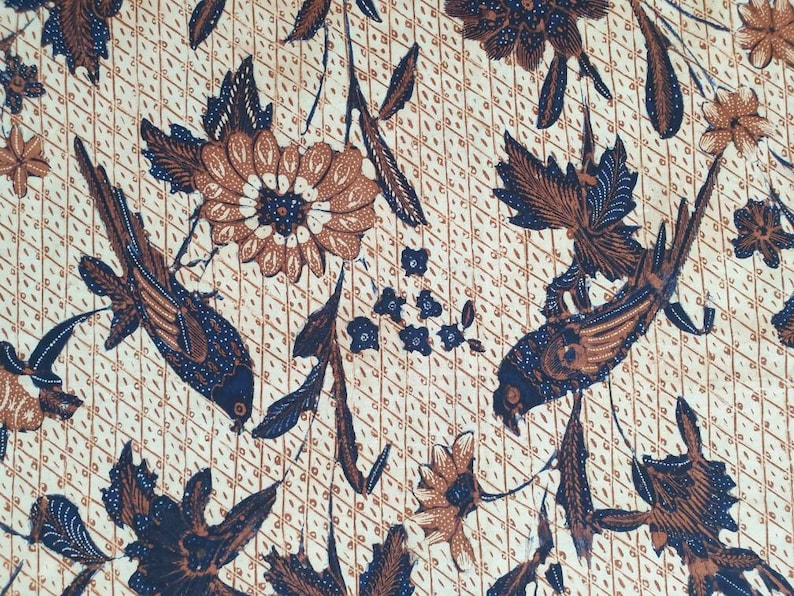 Vintage Indonesian Banyumas Batik Tulis Fabric, Java Sarong Textile, Boho Handmade Wrap, Ethnic Bird Wall Cloth image 5