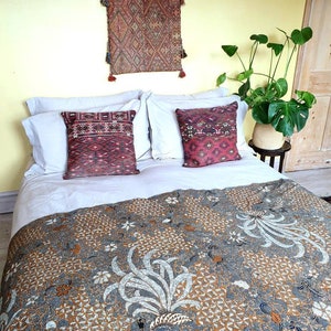Vintage Indonesian Batik Tulis Fabric, Javanese Indigo Sarong Textile, Boho Handmade Wrap, Ethnic Wall Hanging image 6