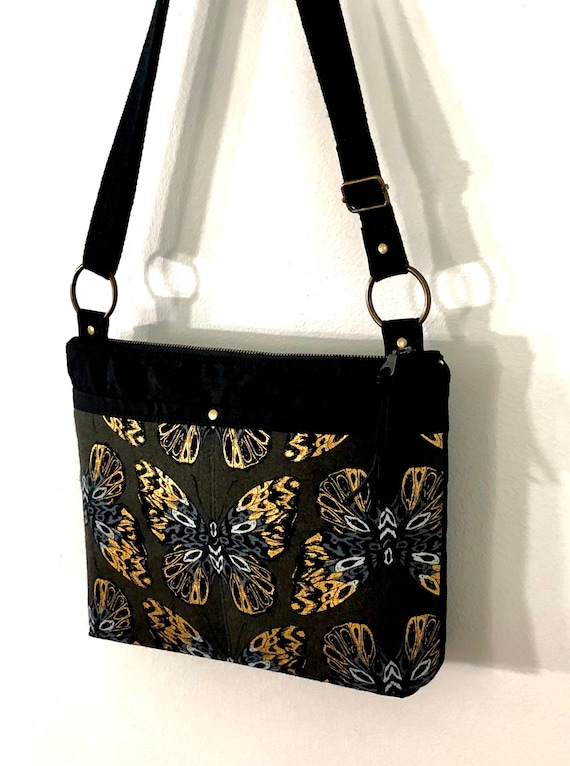 Oilskin cross sales body bag