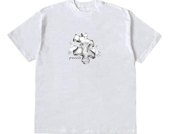 トップス THEREDTHPREAD print tee 2 toys white Puzzle Vada Vada the Rotten Opera Fletcher Shears T-shirt - Etsy