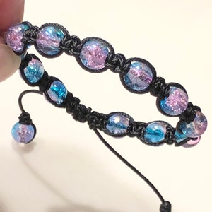 5 in 1!!!  Zwarte verstelbare microkoord glazen blauwe/roze/gouden armband met kraaluiteinden en optioneel gepersonaliseerd kaartje.