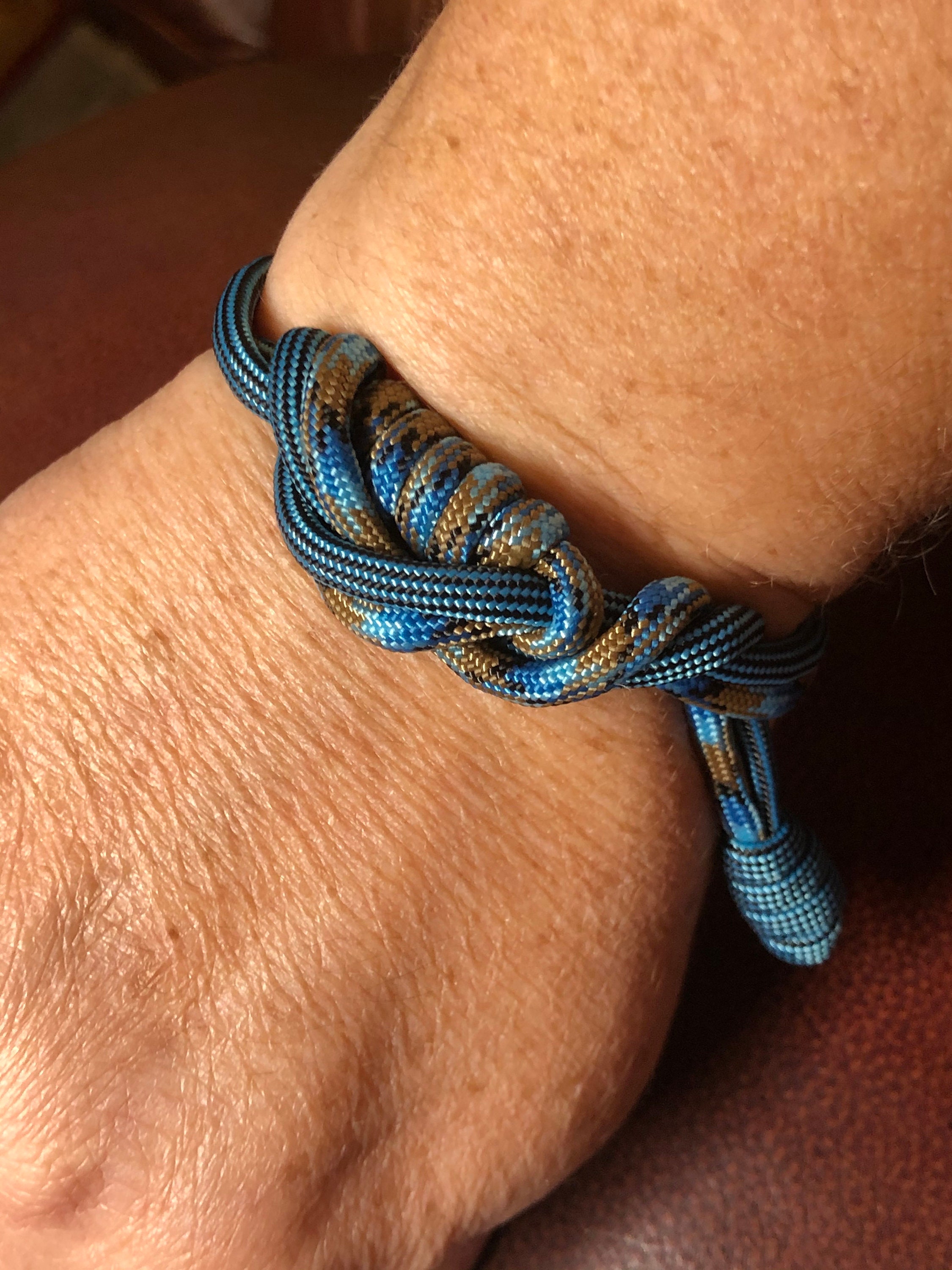 Free shipping w/ tracking: shipman's knot two colored two strand paracord 550 bracelet! Tutorial ...