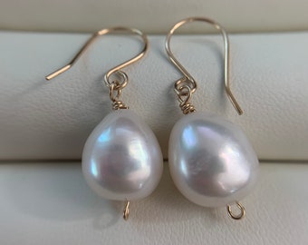 Genuine 14K Gold Filled pearl  earrings, freshwater Pearl earrings, Gold pearl earrings,  real pearl earrings