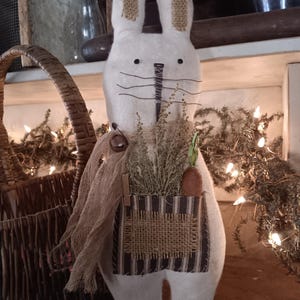 SALE Primitive Farmhouse Garden Rabbit Bunny, Rabbit, Spring Decor, Summer Garden