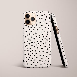 Coque de portable couleur crème pastel à pois noirs pour iPhone 16 15 14 13 12 et plus | Pour S25 S24 S23 S22 S21 | Pour Google Pixel | Taches beige