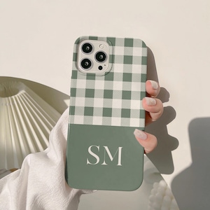 Vichy-Muster Benutzerdefinierte Initialen Grün Beige Handyhülle für iPhone 16 15 14 13 | Für S25 S24 S23 S22 S21 A71 A51 | Für Google Pixel 9, Karo