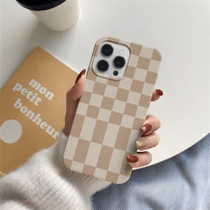 Étui de téléphone rétro crème à carreaux beige pour iPhone 16 15 14 13 12 • Tous les modèles • Pour S25 S24 S23 S22 S21 S10 S20 • Pour Google Pixel 8 7 6 5