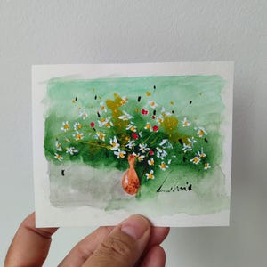 Piccoli fiori in miniatura, arte in miniatura originale, fiori selvatici in un vaso, acquerello unico senza cornice su carta, venduto dall'artista Marin Gruia