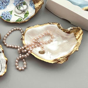 Pearl White Oyster Shell Ring Dish, Beachy Wedding Favors, Gifts for Bride, Small Coastal Trinket Dish, Nautical Flat Lay Props, Engagement