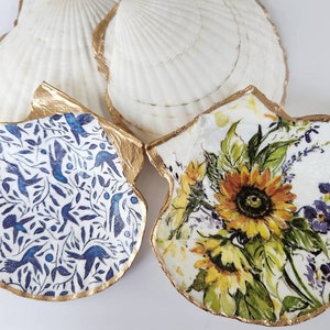 Scallop Shell Ring Dish, Jewelry Tray, Beach Themed Gift, Seashell Ring ...