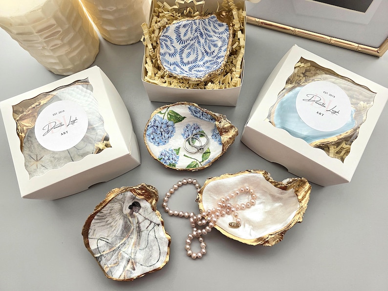 Small Glossy Clam Shell Ring Dish, Beachy Favors, Beach Wedding Favor, Trinket Dish, Engagement Gift Box, Nautical Theme Jewelry Dish image 6