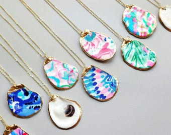 Oyster Shell Necklace, Oyster Shell Jewelry, Beachy Gifts, Lily Inspired Pendant Necklaces for Women, Unique Small Gifts for Women, Mom Gift