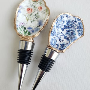 Oyster Shell Wine Bottle Stopper, Unique Hostess Gifts, Beach Themed Wedding Gift, Bridesmaid Gifts, Housewarming Gift, Beach Decor, Favors image 11