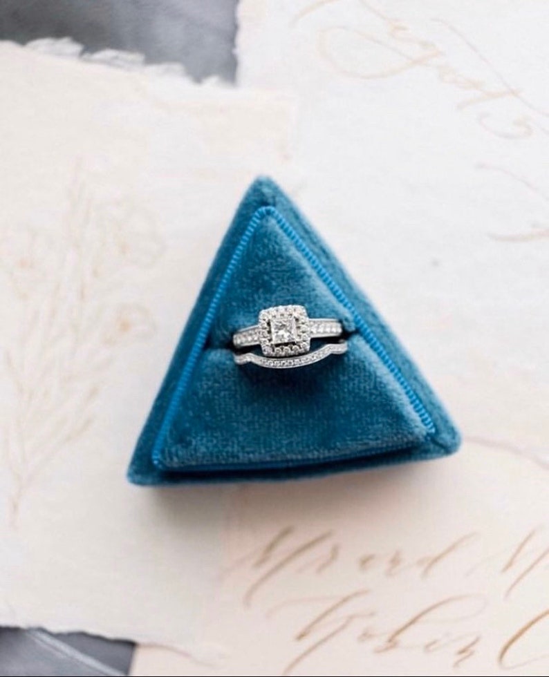 Blue Gypsy Triangle Modern Ring Box Bree