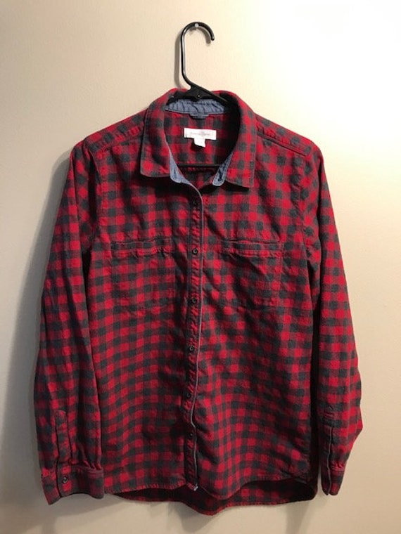 red and black plaid Treasure & Bond button up flan