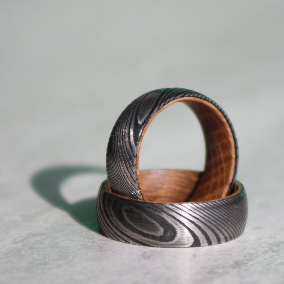Mens Wedding Ring, Damascus Steel, Oak Whiskey Barrel, Mens Ring, Man Ring, Comfort Fit, His Ring, Wedding Band, Free Size Exchange, Silver