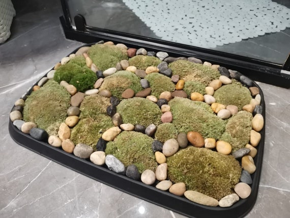 Moss Bath Mat Adds Nature To Your Bathroom - How to Make DIY Moss Bath Mat