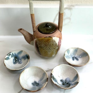 Rare, water well handle Japanese teapot with four tiny teacups in white, blue and maroon glaze. Hand glazed stoneware mini teapot. Signed on the bottom. Estate decor. Tea ceremony sets.