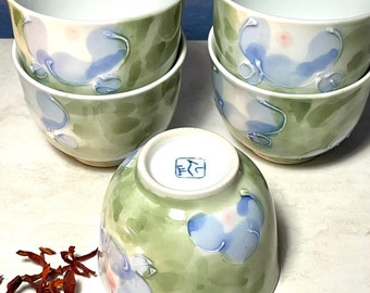 Antique Japanese Yunomi Fine Porcelain Bowls Set of 5 Embossed Floral Design Rare Find