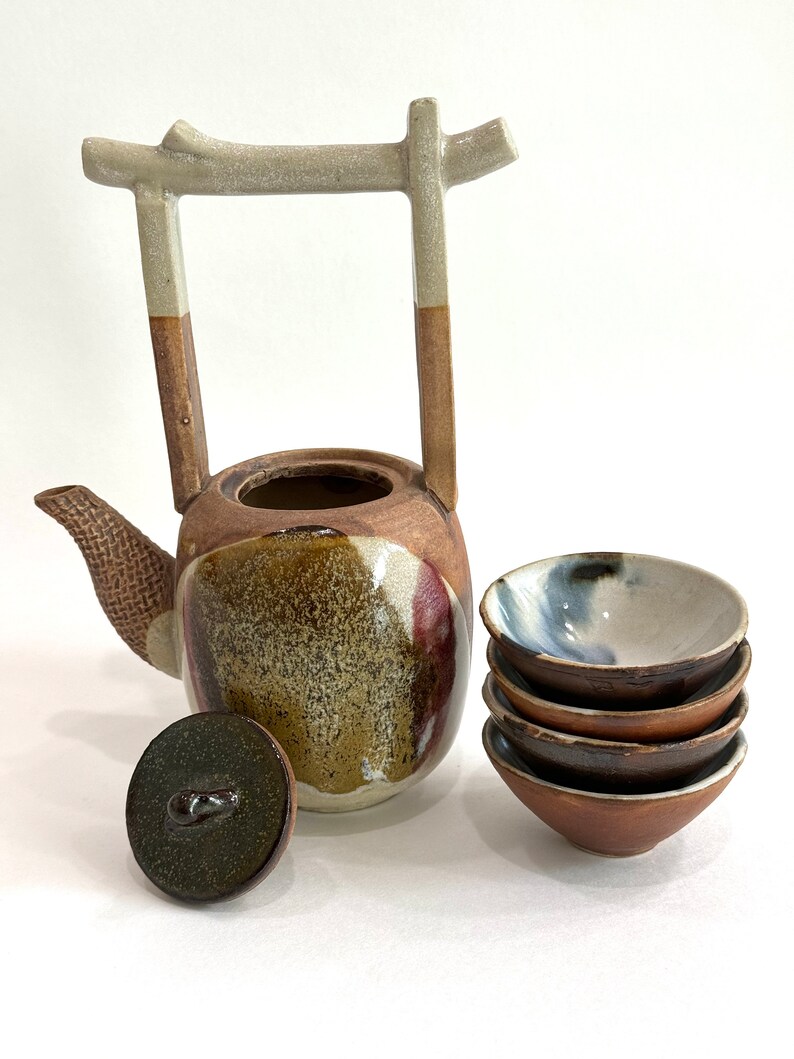 Rare, water well handle Japanese teapot with four tiny teacups in white, blue and maroon glaze. Hand glazed stoneware mini teapot. Signed on the bottom. Estate decor. Tea ceremony sets.