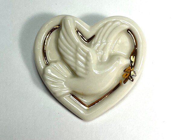 LENOX Dove and Heart Porcelain Brooch 24K Gold Ac… - image 4