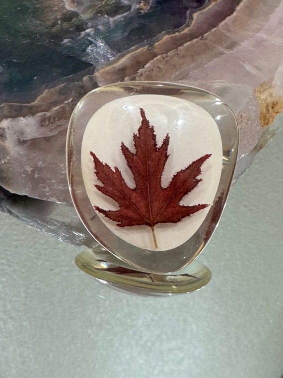 LUCITE Red Maple Leaf Brooch, Made in Canada, 196… - image 7