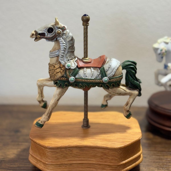 Carousel Armor Horse Music Box, "To Dream the Impossible Dream", Vintage