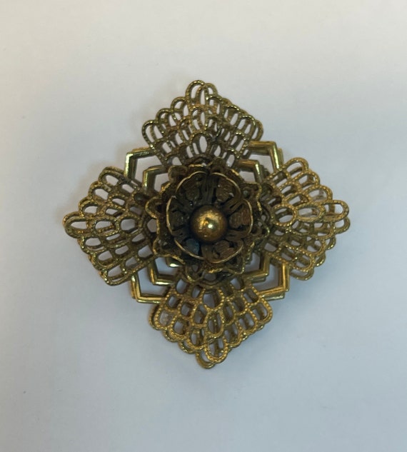 Art DECO Filigree Flower Brooch, Antique Jewelry - image 9