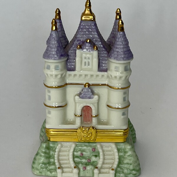 LENOX First Issue, Legendary Castle Treasure Box, Lenox Heirloom Collection, Gold Accent