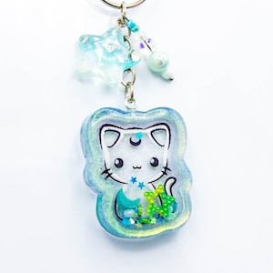 Magical Cat Shaker Keychain - Cute Kitty Sailor Moon Magical Girl Charm - Glitter Sparkle Iridescent - Keychain Accessory
