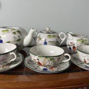 Japanese Kutani Eggshell Porcelain Geisha Tea Set