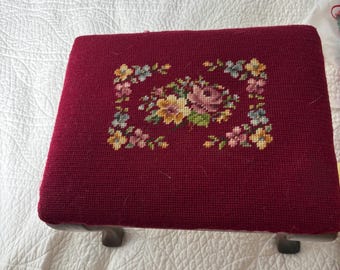 Vintage Needlepoint Footstool Floral Center Needlepoint Stool Queen Anne Legs signed by artist 1978