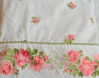 Lenzuolo matrimoniale Springmaid Marvelaire con rose rosa in stile vintage