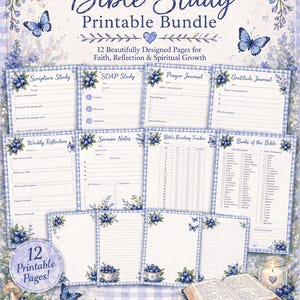 Op de afbeelding: Een afdrukbare Bijbelstudiebundel met 12 prachtig ontworpen pagina's voor geloof, reflectie en spirituele groei. Het ontwerp bevat bosbessen, vlinders en een blauw geruit patroon. Bevat pagina's voor Schriftstudie, gebed en dankbaarheid.