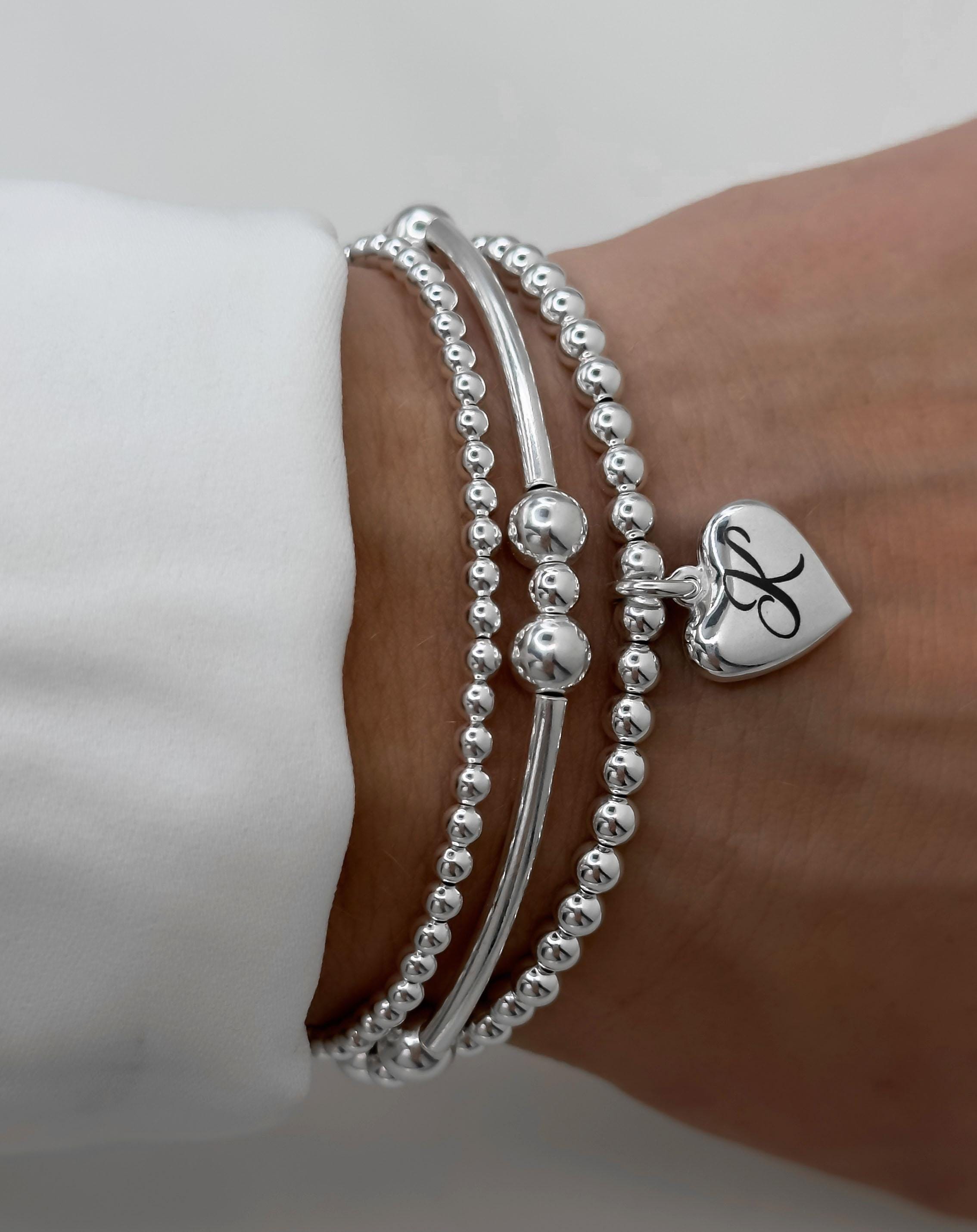 Gleamart Bracciale A Giro Con Iniziale E Cuore, In Acciaio Inox, Regolabile, Per Donna, Confezione Regalo