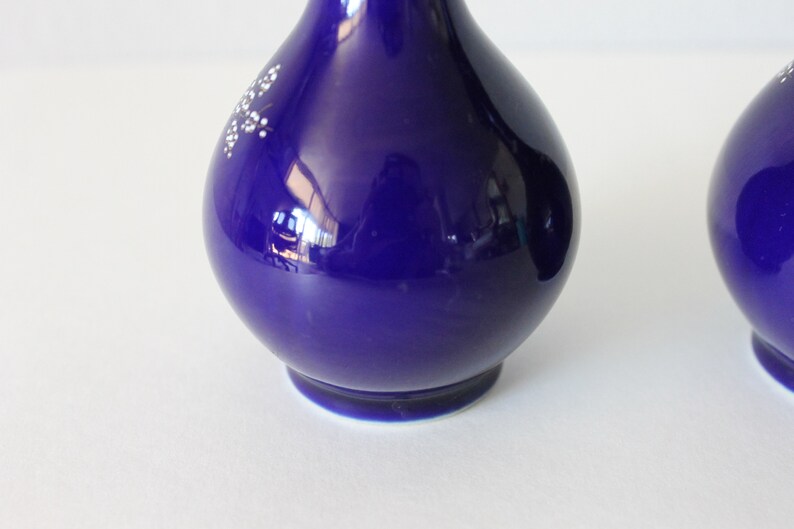 Pair of Vintage Miniature Cobalt Blue Vases Flower Gold Trim Made in Japan 4.75