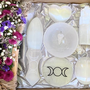 Selenite Moon Goddess Kit~Selenite Crystal Kit