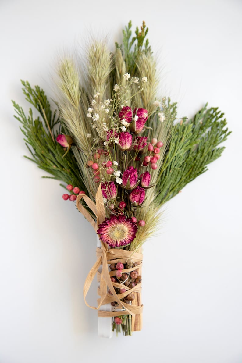 floral_smudge_bundle, smudge_bundle, palo_santo_stick, selenite_crystal, house_cleansing_bundle, energy_cleansing_bundle