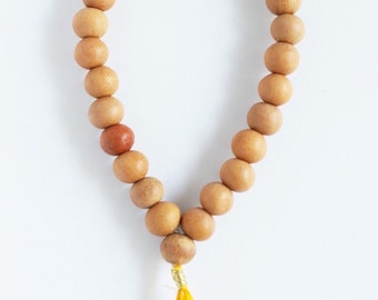 Bracelet en bois de santal ~ Mala sacré pour poignet de méditation
