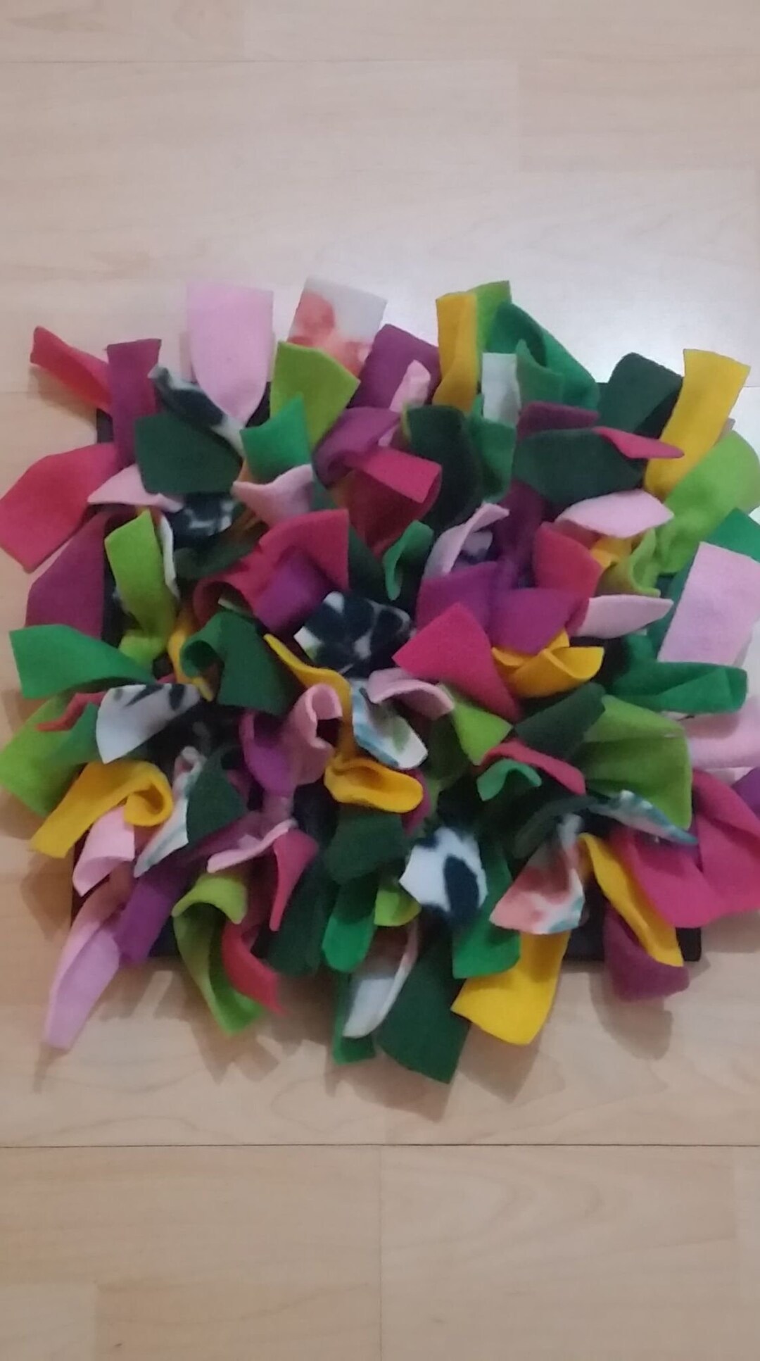 Rosewood Snuffle Tappetino Foraggio Per Animali - 29.5x20cm, Feltro Morbido, Lavabile - Foto 2