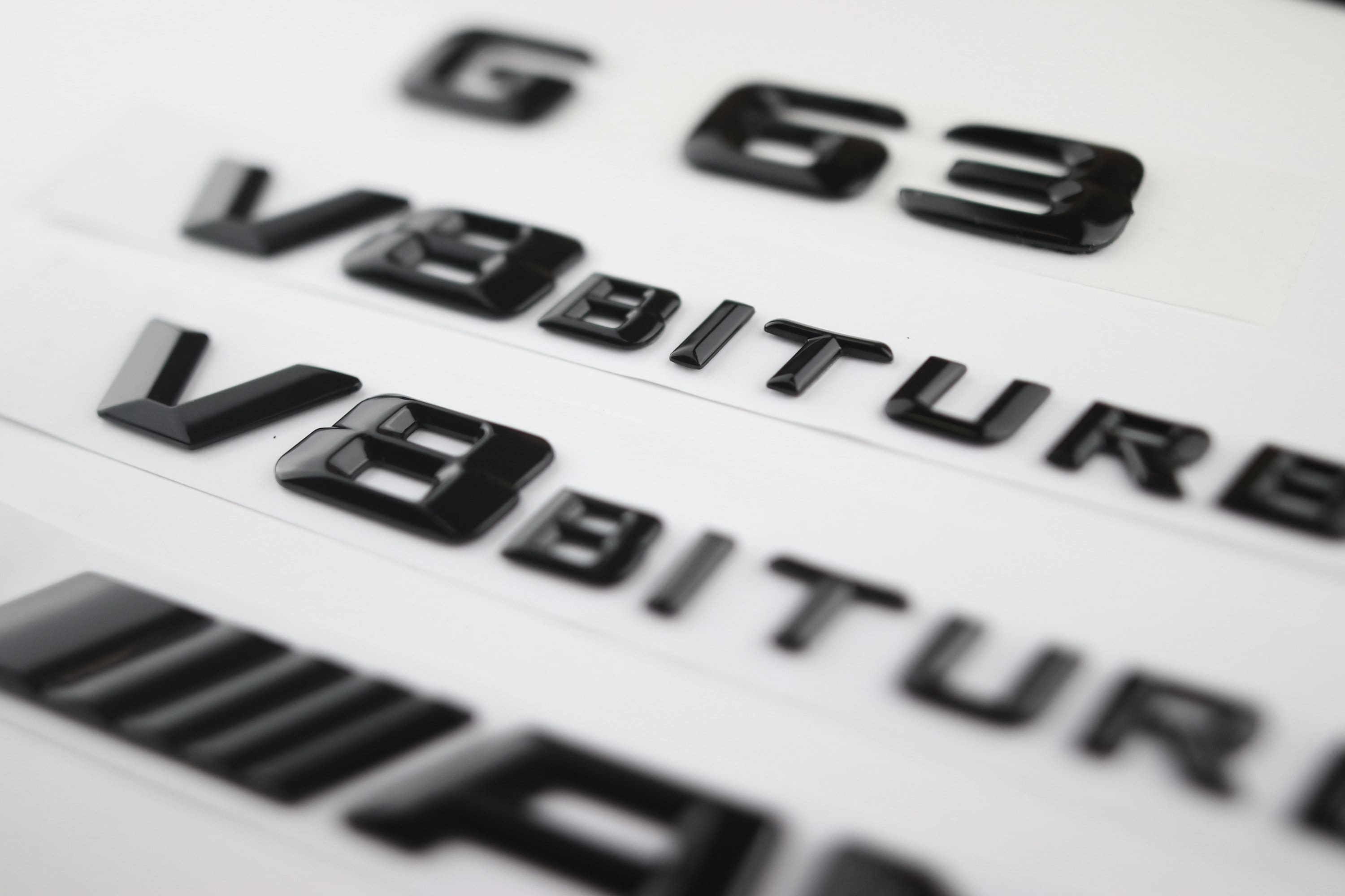 Autocollant 3D V8 BITURBO Pour Mercedes G63 AMG - Lettres Brillantes ABS Noir Pour Coffre Et Ailes