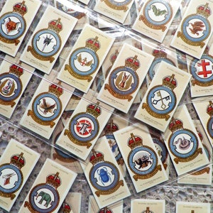 RAF-Abzeichen, Zigarettenkarten von John Player, 50er-Set, ausgestellt im Jahr 1937, Geschichte, Militär, RAF, fliegend, seltenes Geschenk