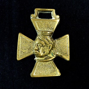 1900s Victoria Cross Medal Horse Brass Rare Collectable Gift Queen Victoria Medal Royalty War  Rare