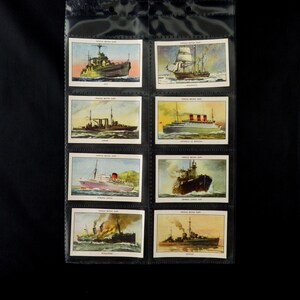 Cartes à cigarettes de navires britanniques célèbres (2e série) par Amalgamated Tobacco Ensemble de 25 émises en 1952 Navires maritimes à voile Navy Gift Rare