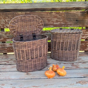 Rustic Wicker Onion Storage Basket with Lid: Country Kitchen Bin