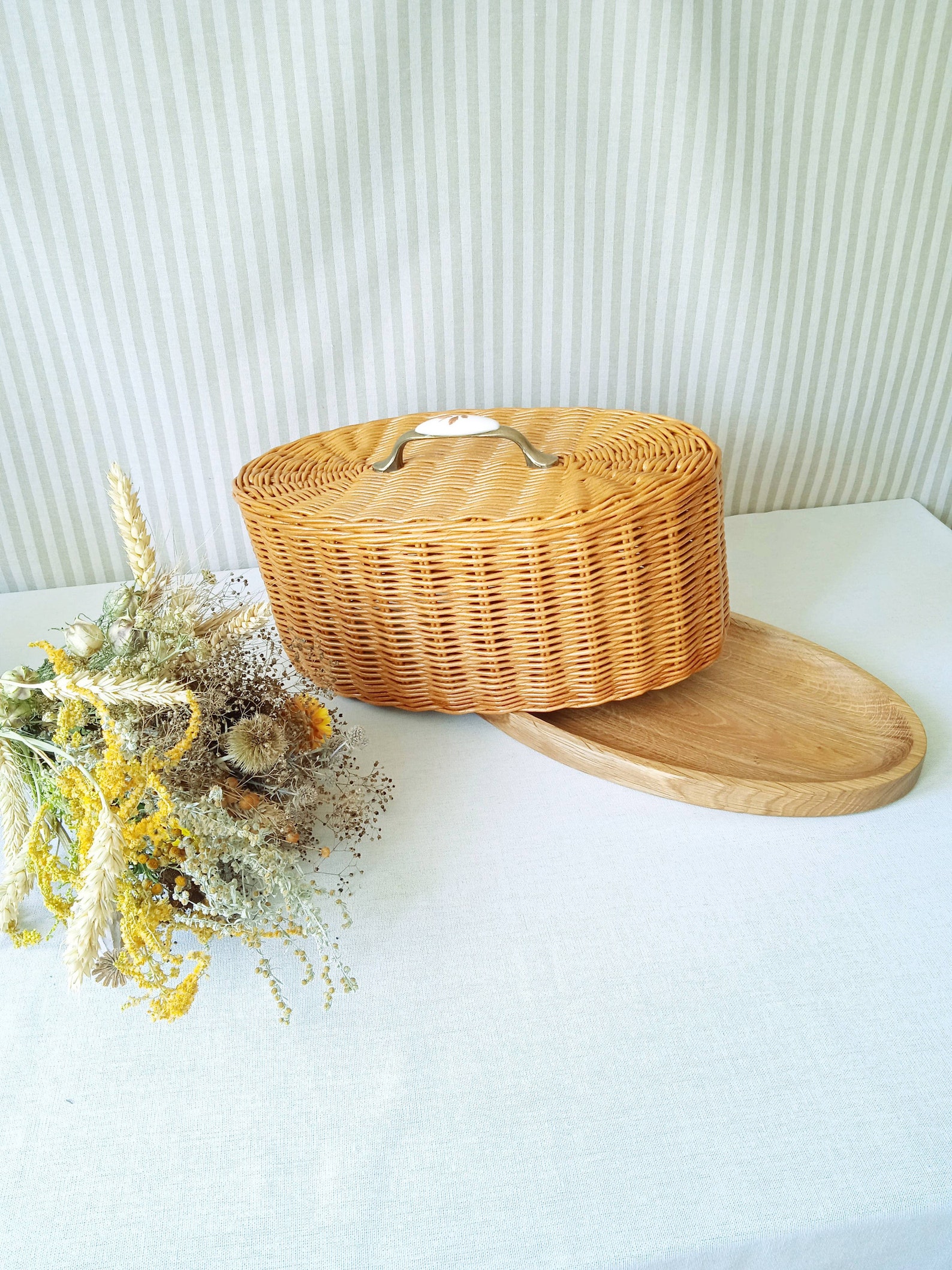 Oval Bread Box With Cutting Board Country Style Basket Etsy