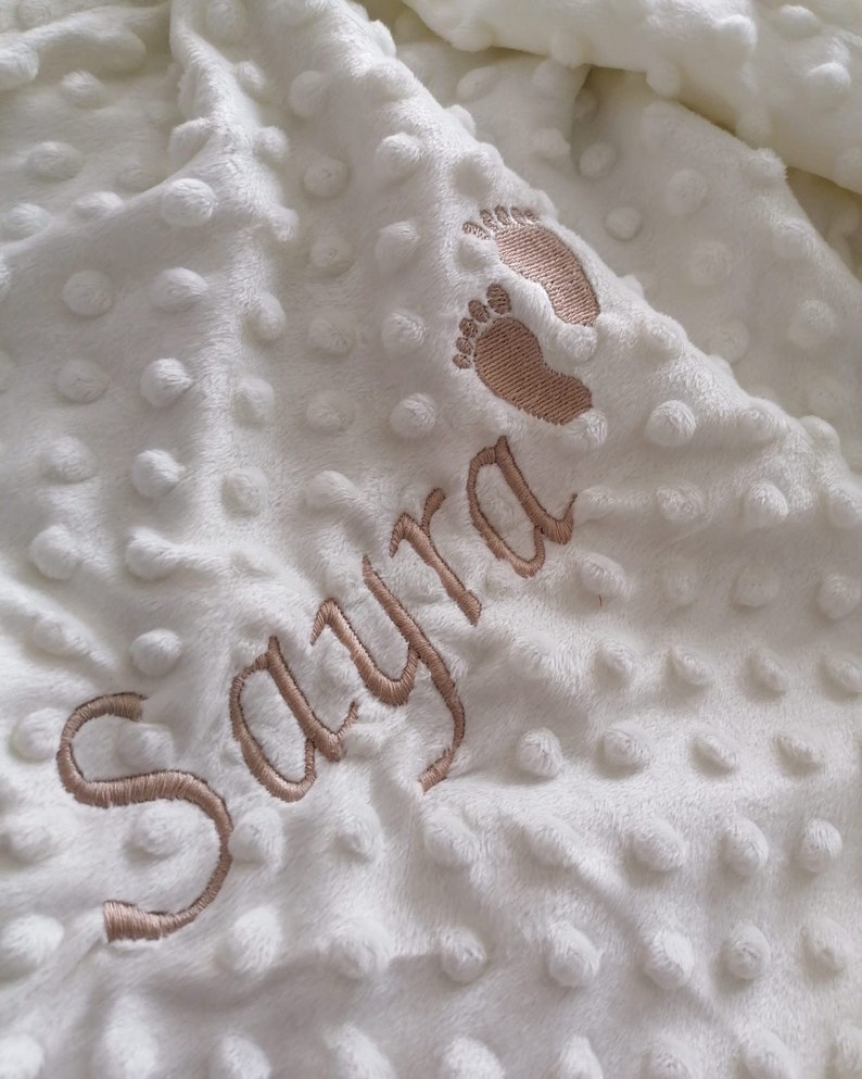 Baby blanket with name, baby feet, personalized gift, embroidery Crawling blanket Gifts birth baptism baby shower, embroidered with name image 4