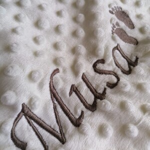 Baby blanket with name, baby feet, personalized gift, embroidery Crawling blanket Gifts birth baptism baby shower, embroidered with name image 7